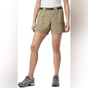 Columbia UPF 30 Sandy River Cargo Shorts Women’s size XL NWT